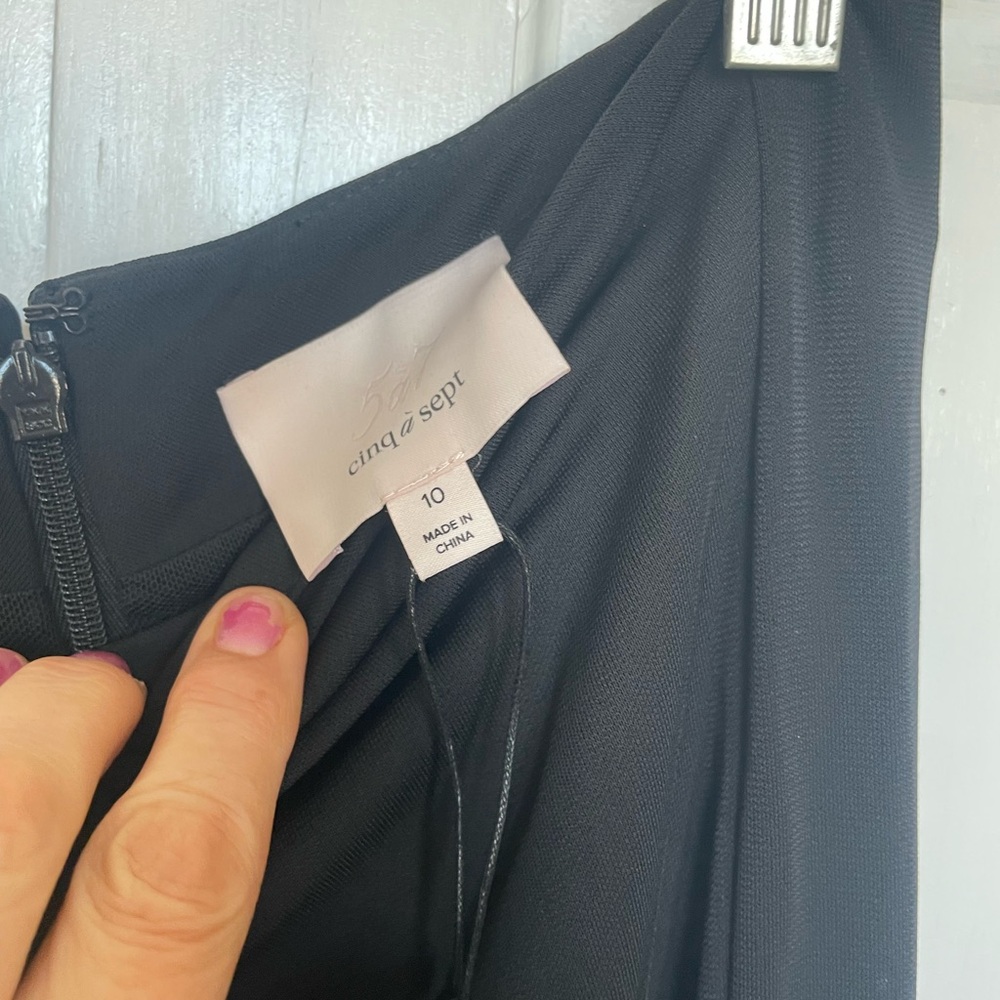 Cinq a sept vallory skirt- super flattering. - Picture 5 of 7